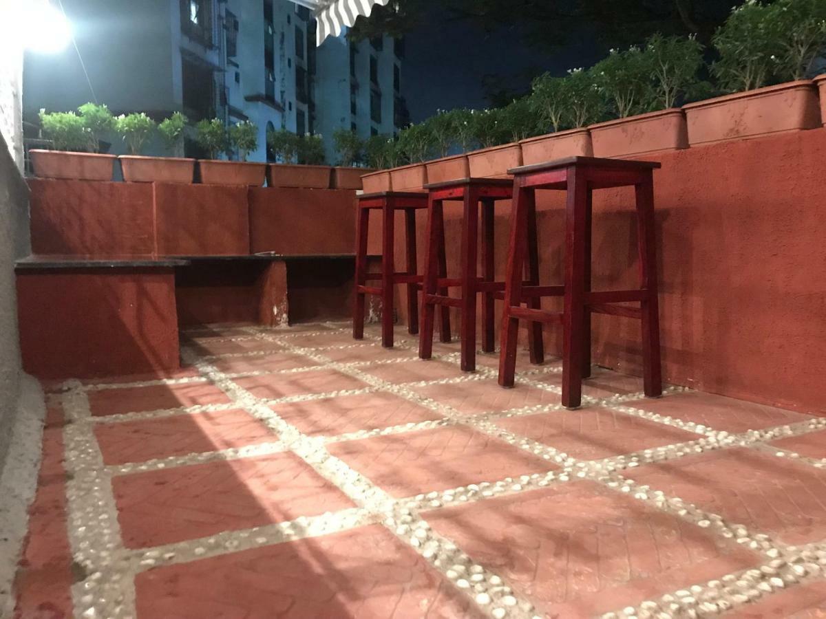 Stay Villa Hostel For Male And Female Mumbai Exterior photo