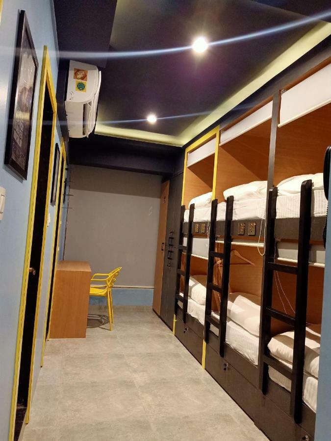 Stay Villa Hostel For Male And Female Mumbai Exterior photo