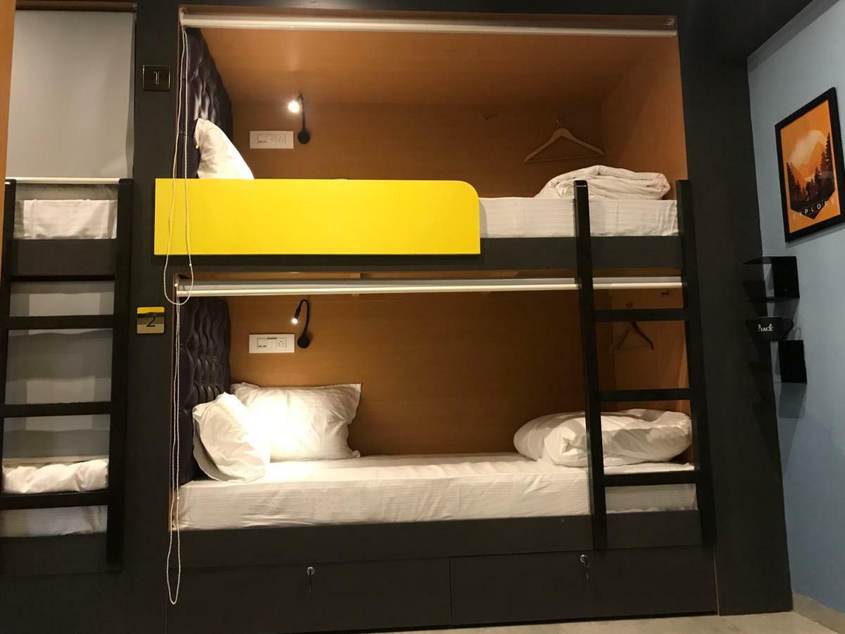 Stay Villa Hostel For Male And Female Mumbai Exterior photo
